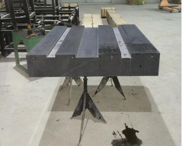 [大理石機(jī)械構(gòu)件]為什么高精密設(shè)備都喜歡用大理石機(jī)械構(gòu)件作為基座？